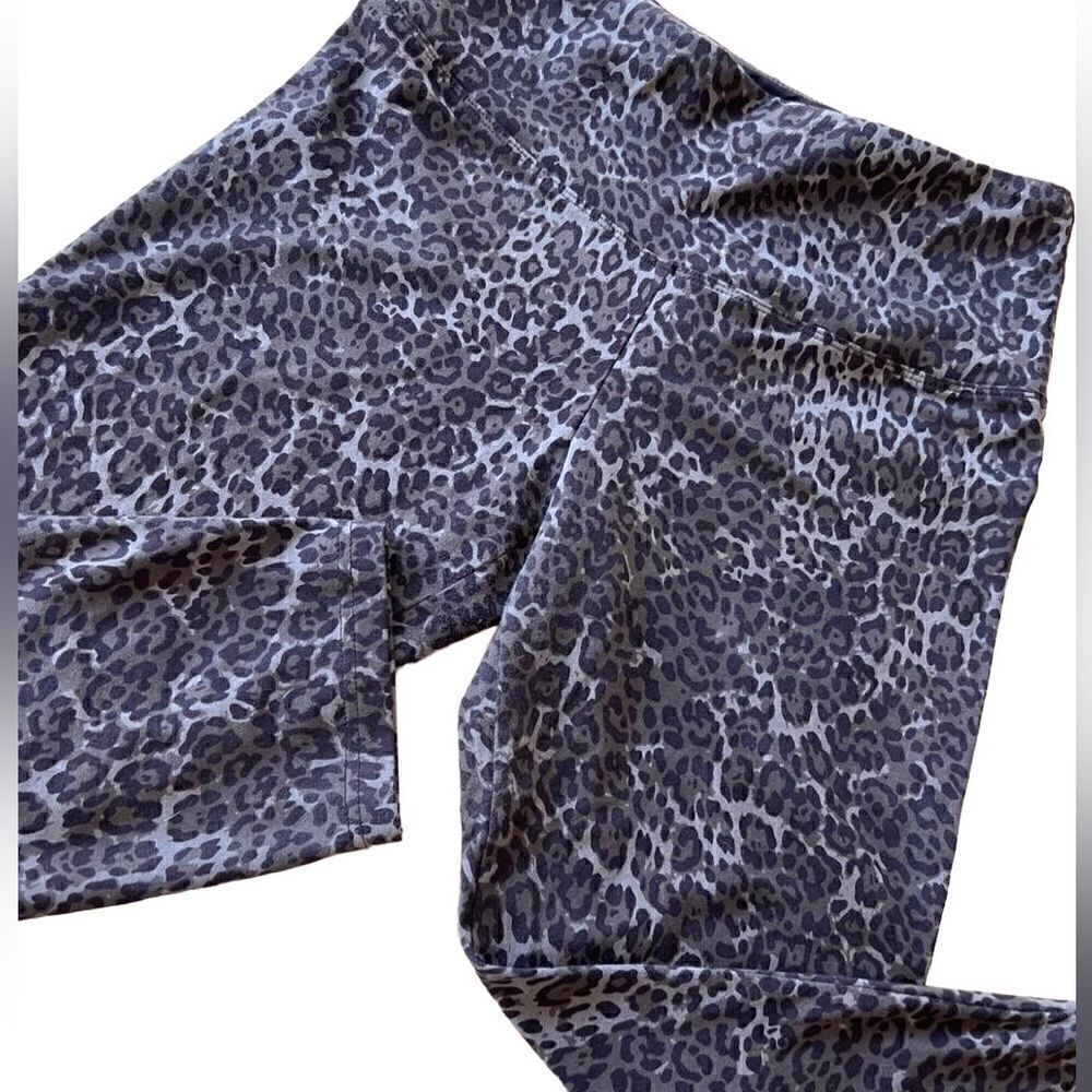 Casablanca leopard cropped leggings, size small